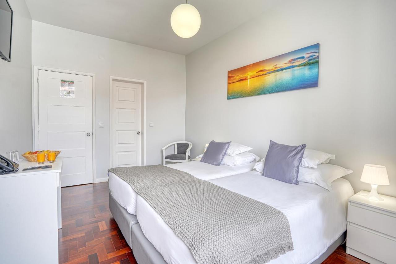 Vila Camacho Guest House ฟุงชาล ภายนอก รูปภาพ